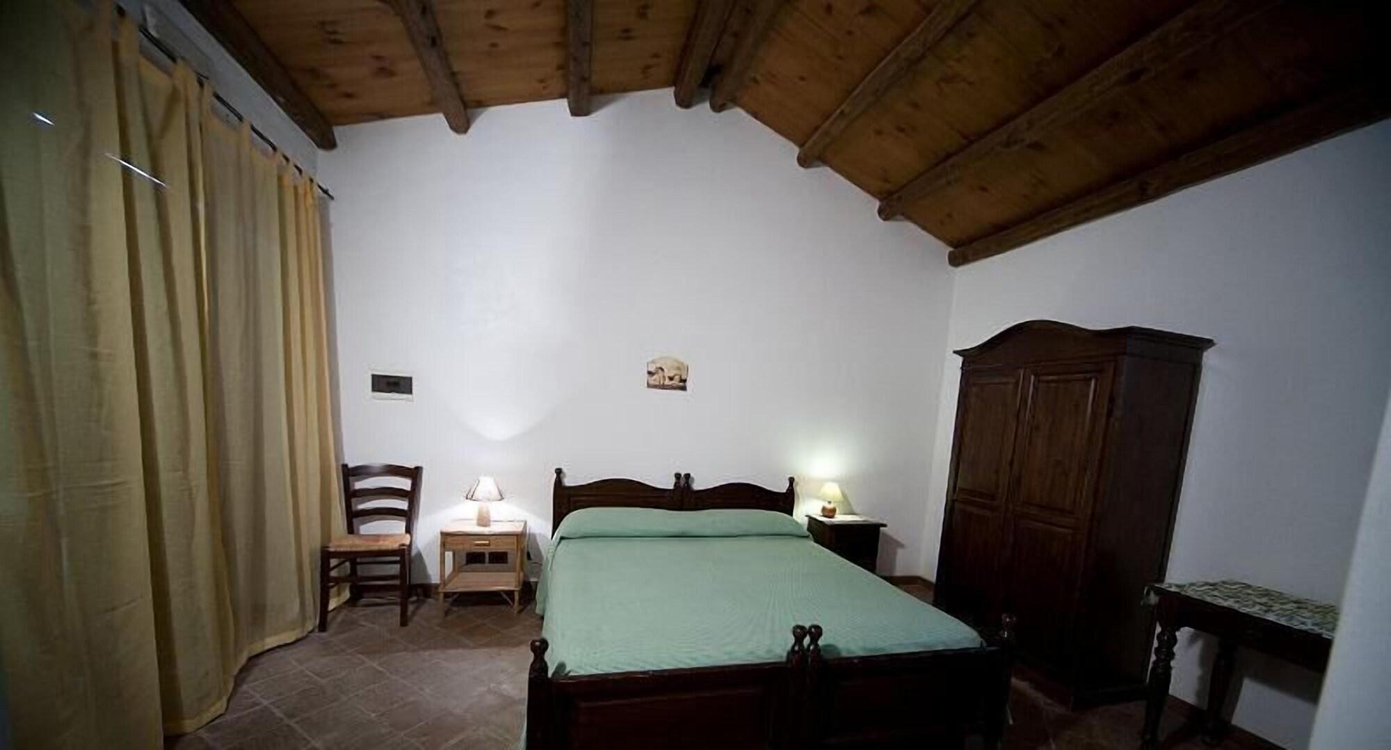 Agriturismo Sant'Agata Piana Degli Albanesi Exterior foto