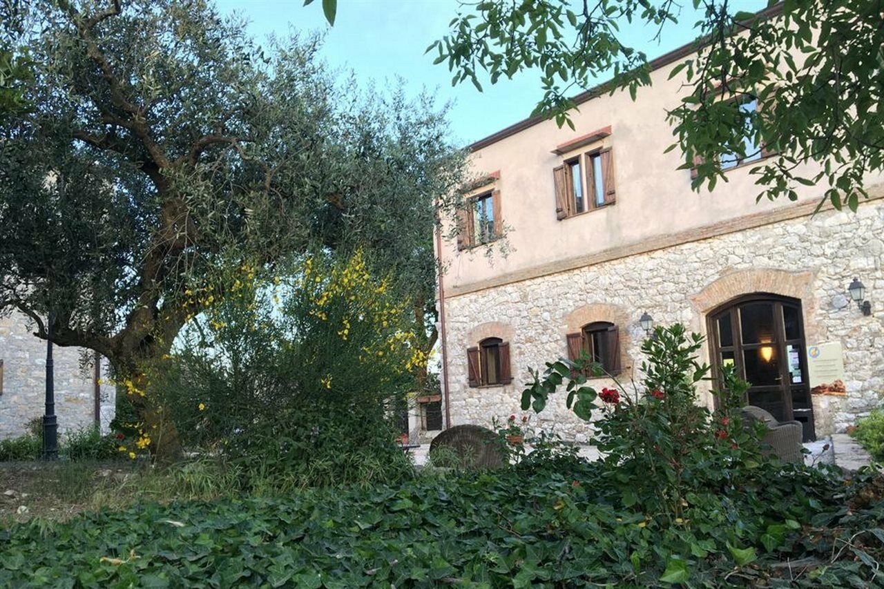 Agriturismo Sant'Agata Piana Degli Albanesi Exterior foto